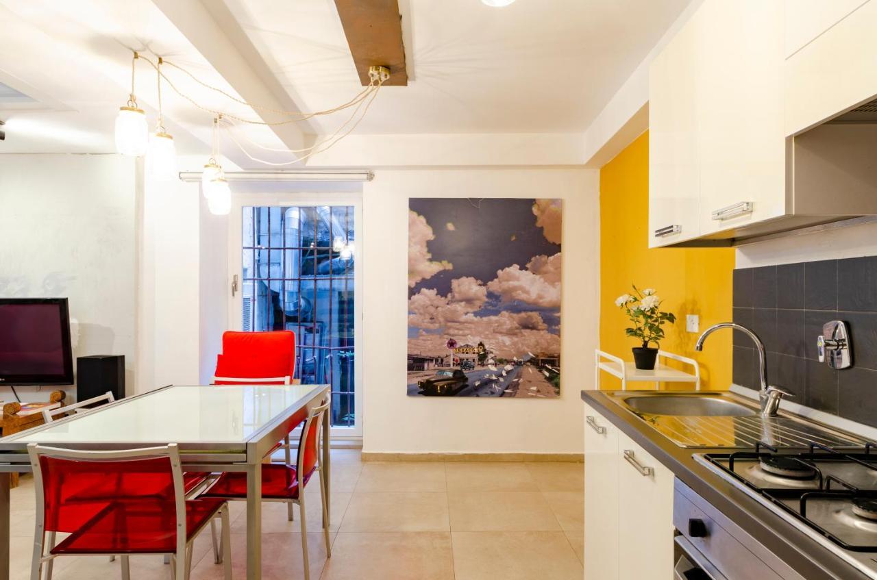 Joivy Vibrant Open-Plan Apt For 6 In Historic Centre Daire Cenova Dış mekan fotoğraf