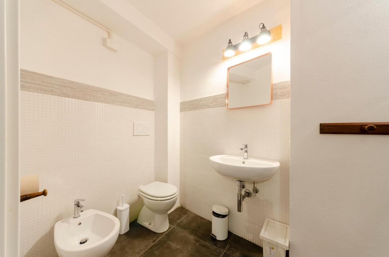 Joivy Vibrant Open-Plan Apt For 6 In Historic Centre Daire Cenova Dış mekan fotoğraf