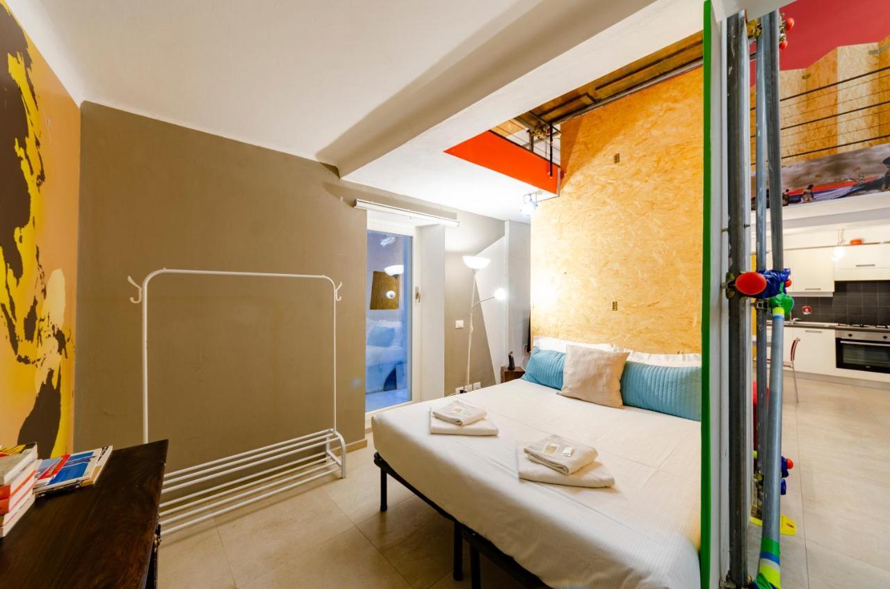 Joivy Vibrant Open-Plan Apt For 6 In Historic Centre Daire Cenova Dış mekan fotoğraf
